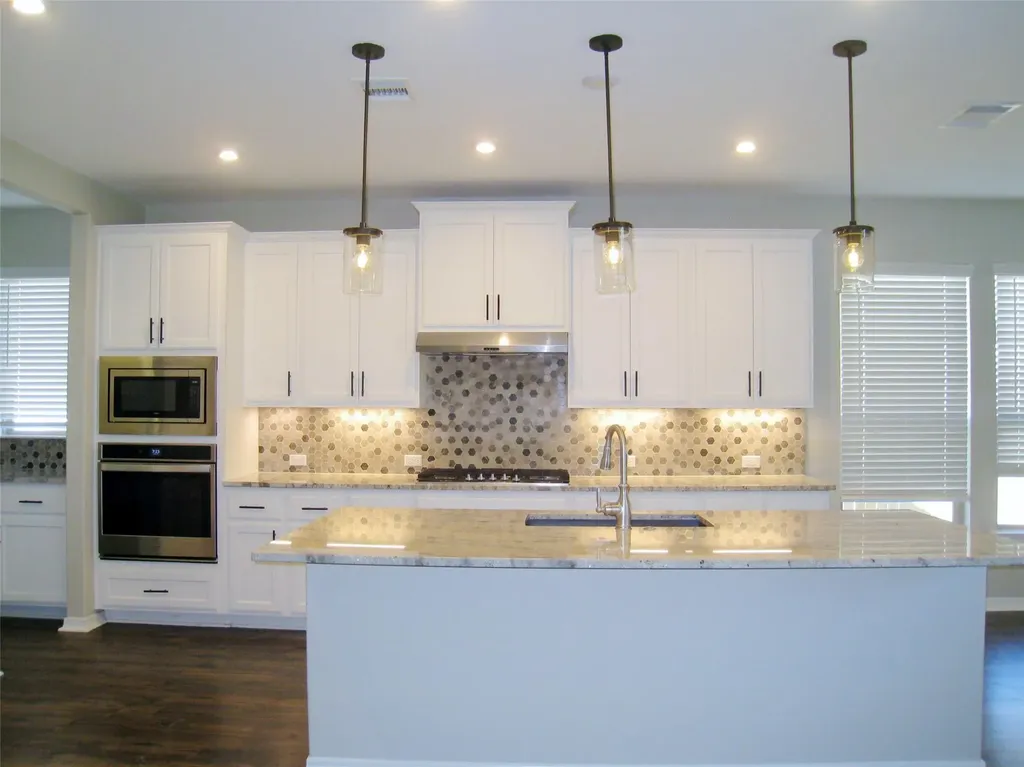 590 Painted Creek Way Kyle TX 78640