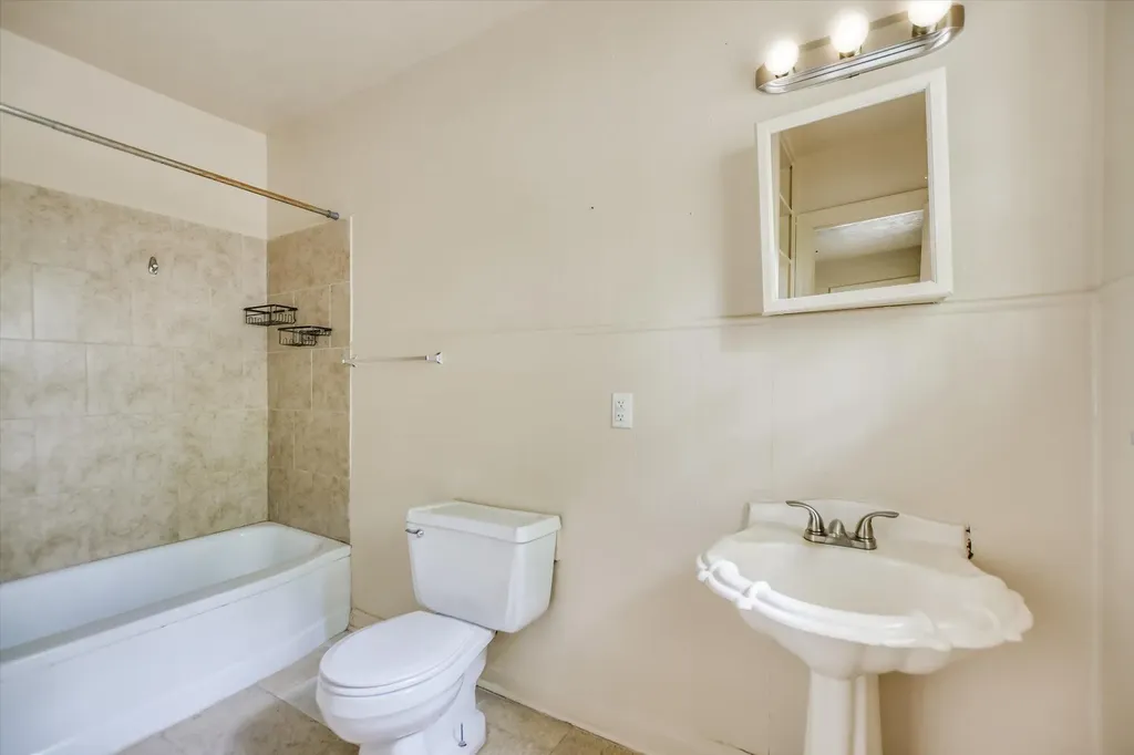 4714 & 4716 Harmon Avenue Austin TX 78751