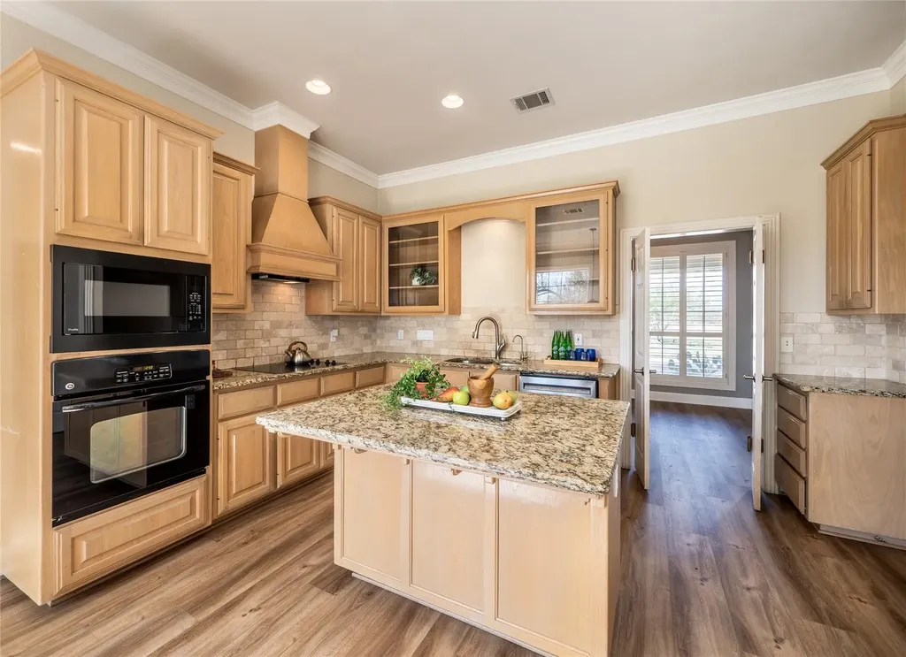 117 Vista Oaks Drive Dripping Springs TX 78620