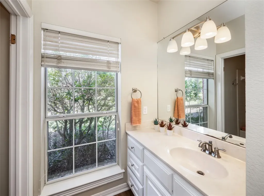 117 Vista Oaks Drive Dripping Springs TX 78620