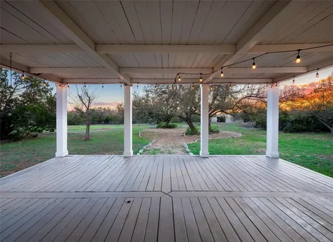 117 Vista Oaks Drive Dripping Springs TX 78620