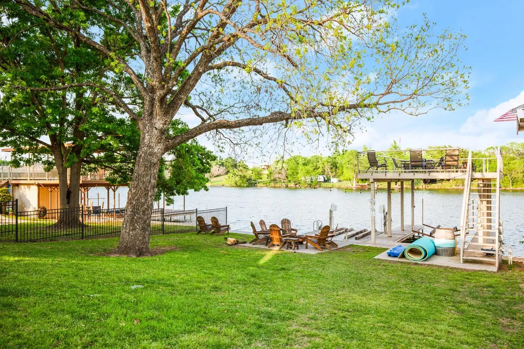 508 Riverside Drive Kingsland TX 78639