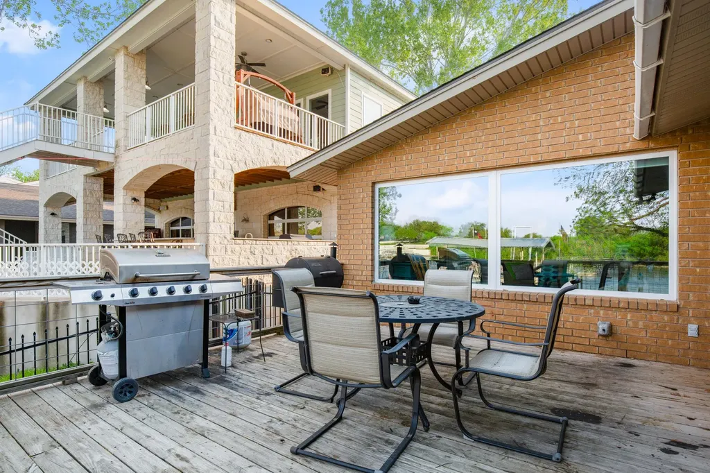 508 Riverside Drive Kingsland TX 78639