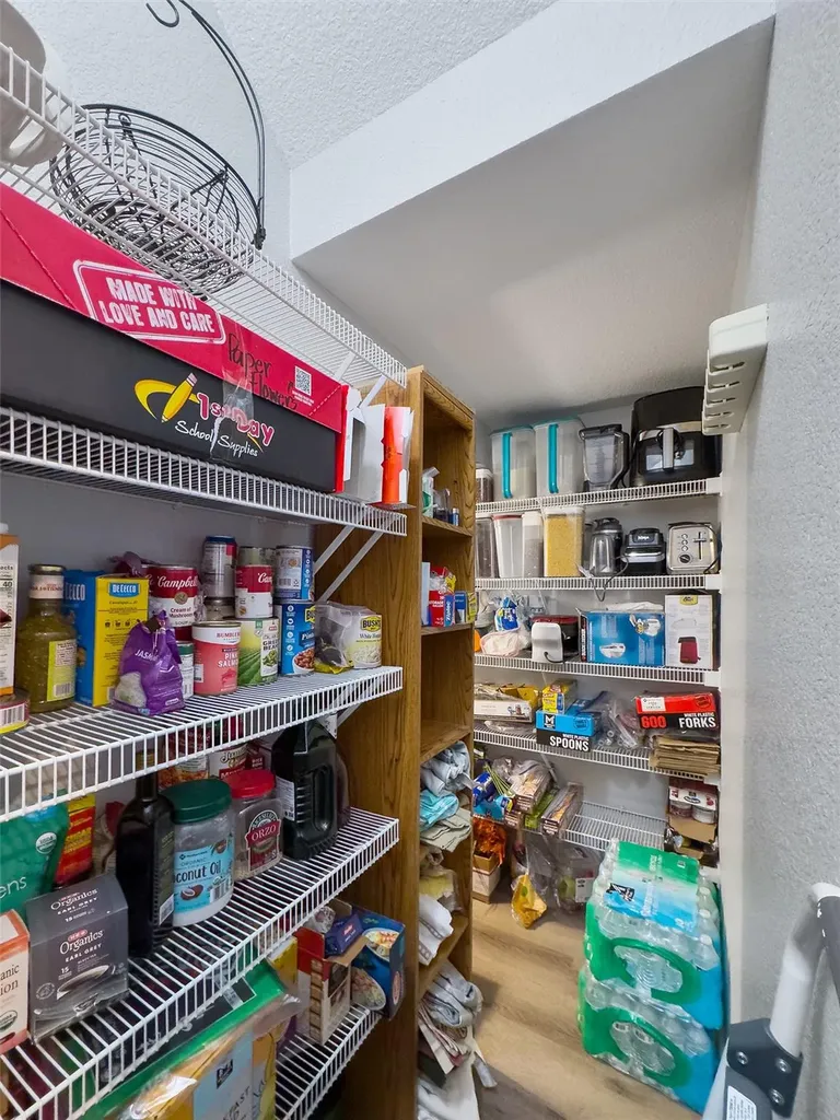 1833 Thompson Trail Round Rock TX 78664