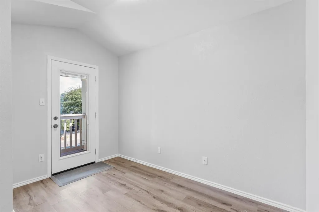 1833 Thompson Trail Round Rock TX 78664