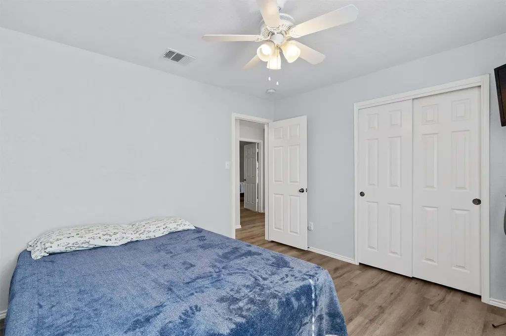 1833 Thompson Trail Round Rock TX 78664