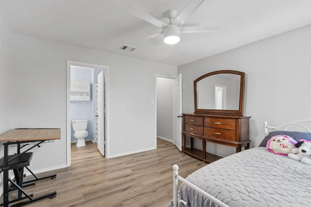 1833 Thompson Trail Round Rock TX 78664