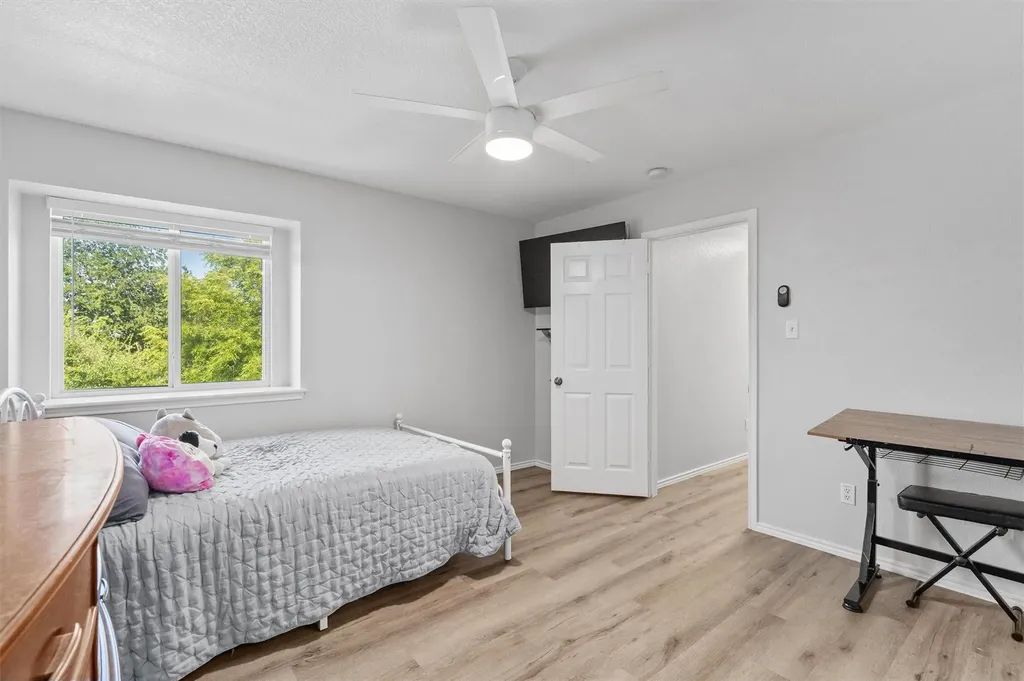 1833 Thompson Trail Round Rock TX 78664