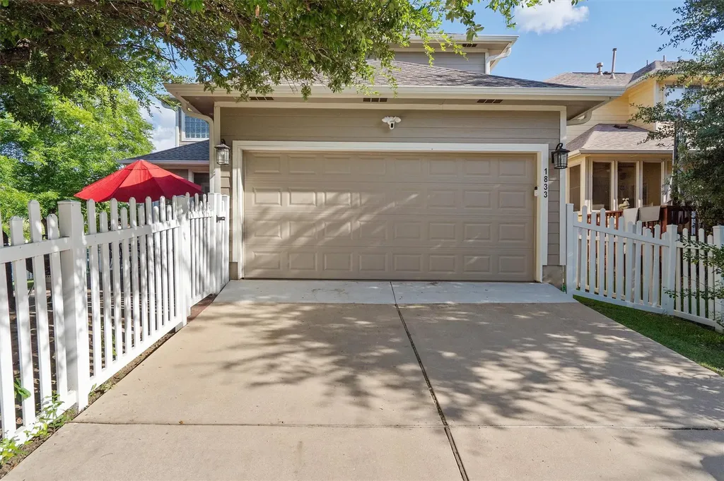 1833 Thompson Trail Round Rock TX 78664