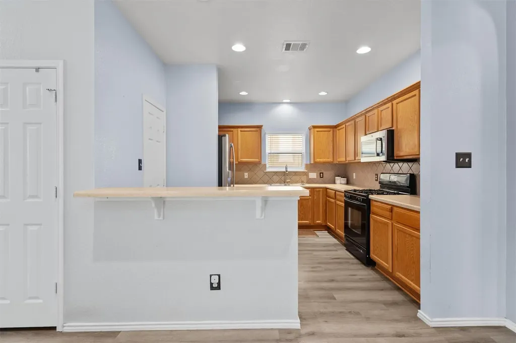 1833 Thompson Trail Round Rock TX 78664