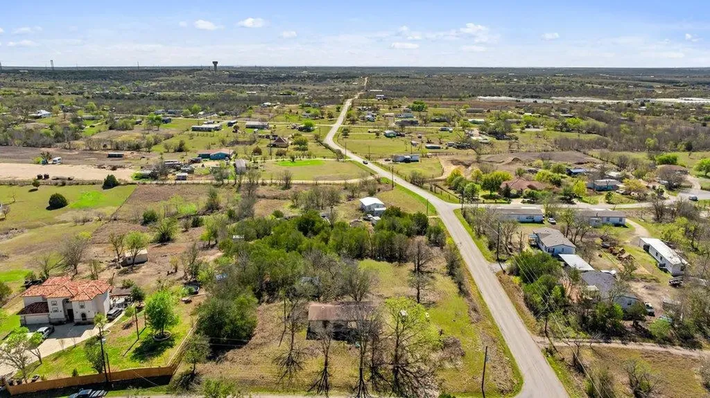 201 Peggys Trail Kyle TX 78640