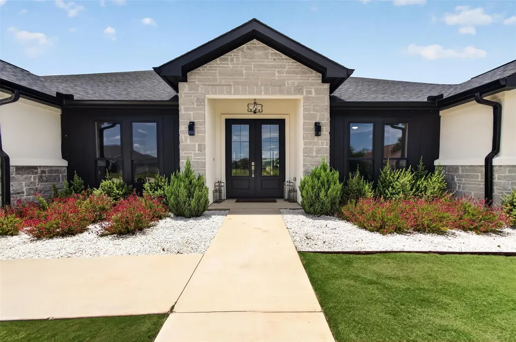 103 Still Meadow Drive Kingsland TX 78639