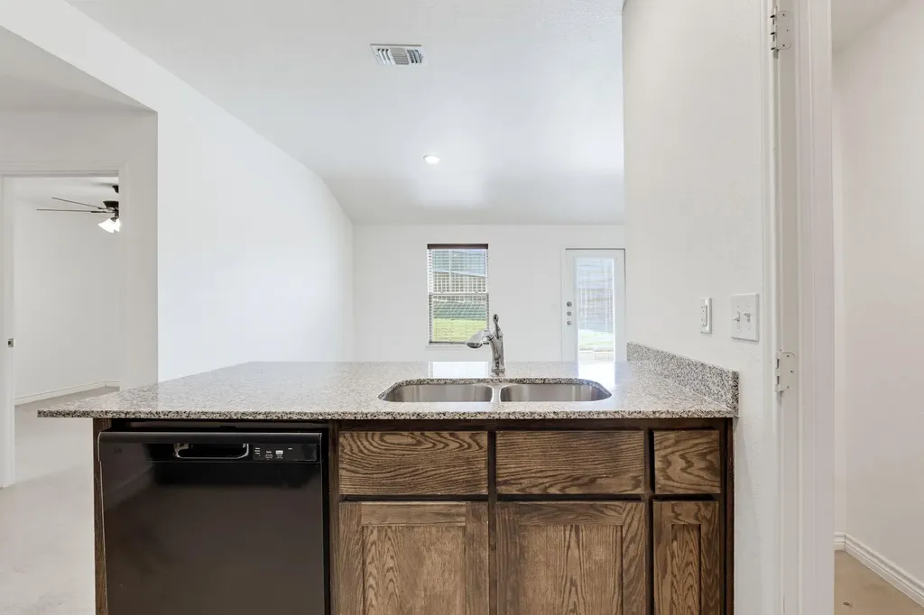 102 Lost Trail Copperas Cove TX 76522