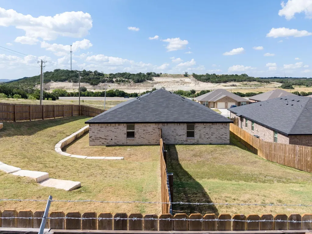 102 Lost Trail Copperas Cove TX 76522