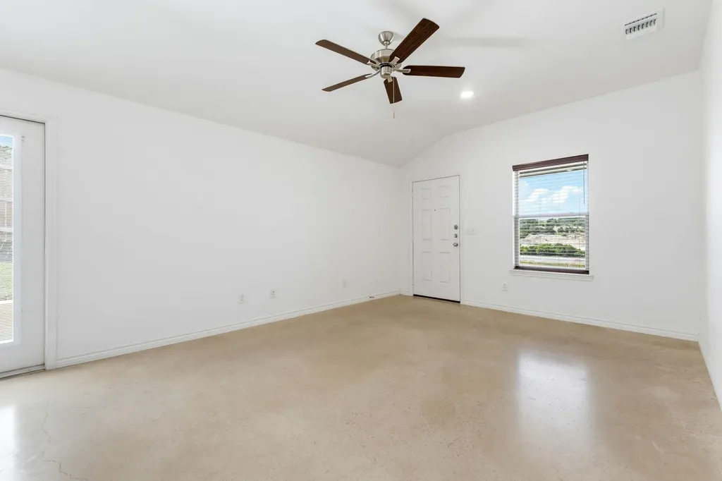 102 Lost Trail Copperas Cove TX 76522