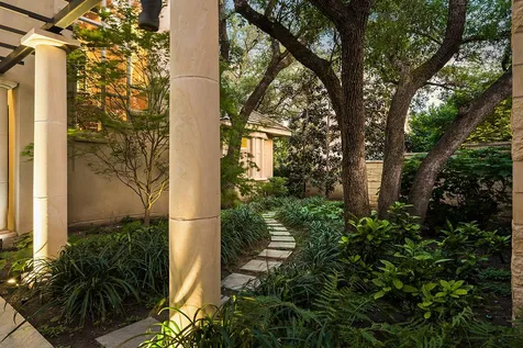 4005 Enclave Mesa Circle Austin TX 78731