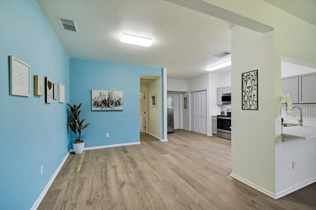 103 E Hoopes Avenue Pflugerville TX 78660