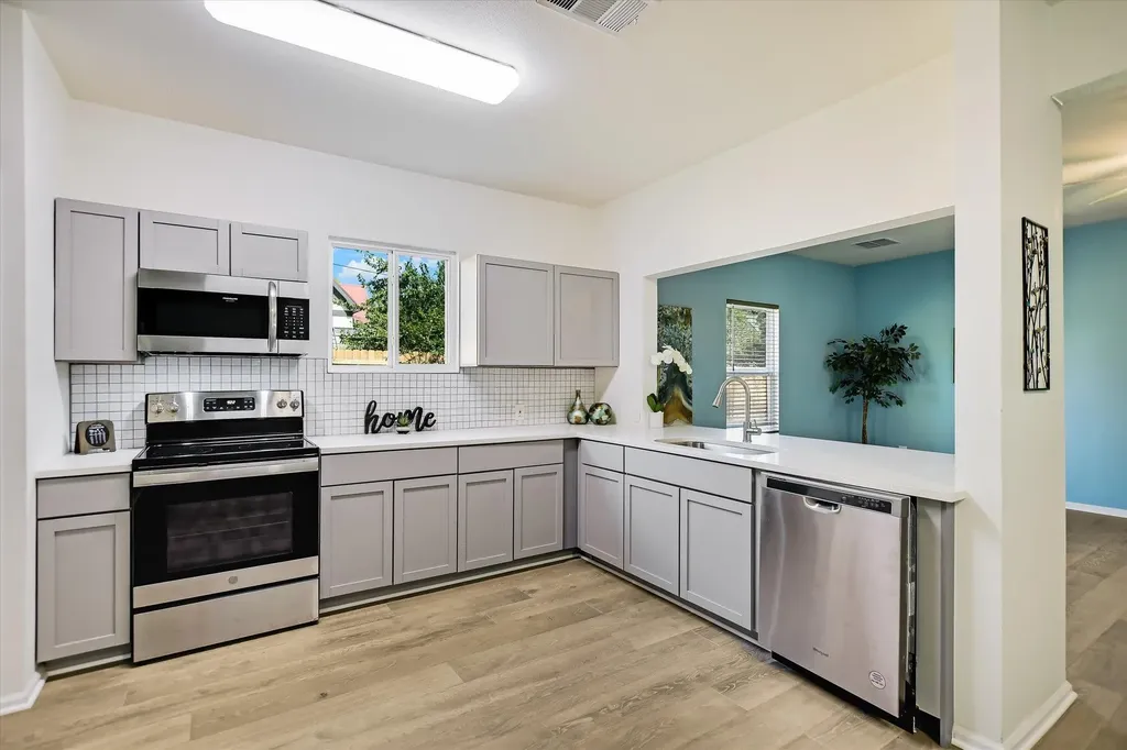103 E Hoopes Avenue Pflugerville TX 78660