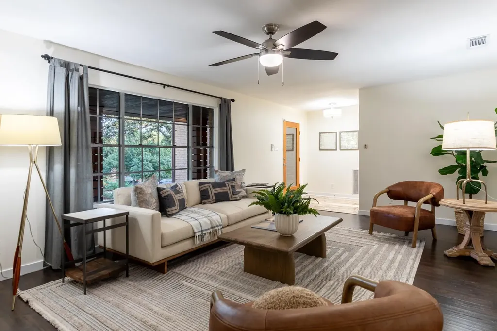 9404 Springwood Drive Austin TX 78750