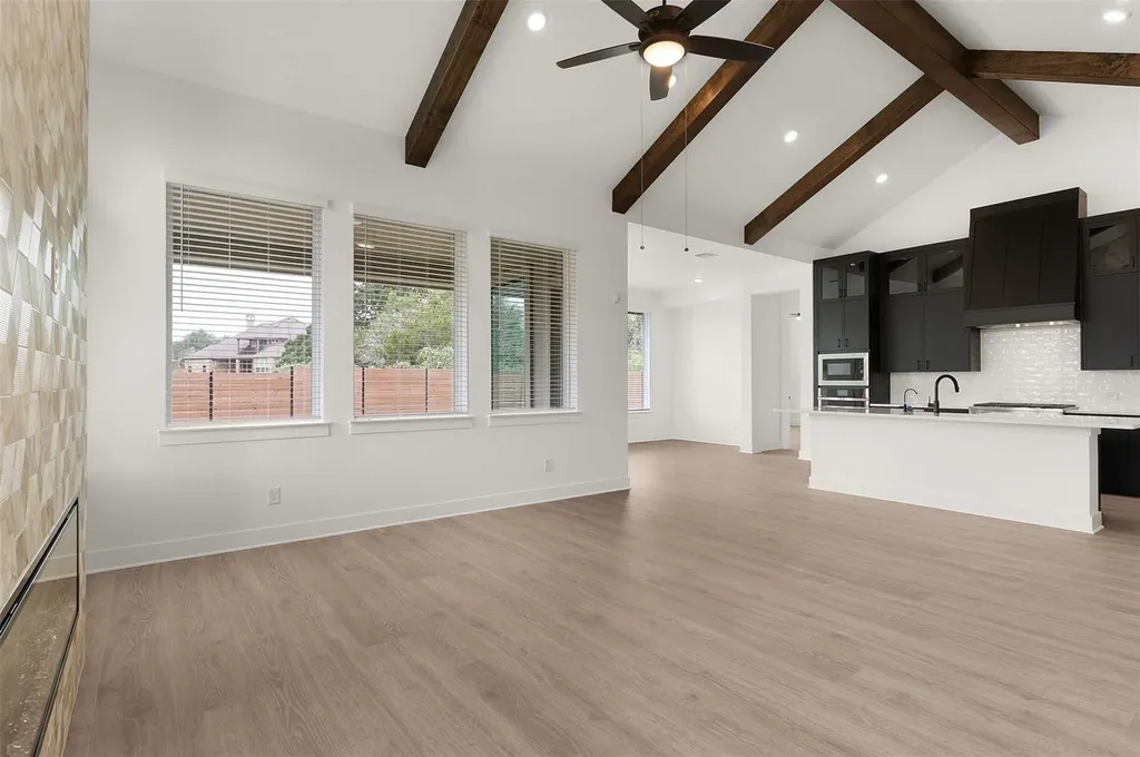 2105 Tobiano Trace Georgetown TX 78633