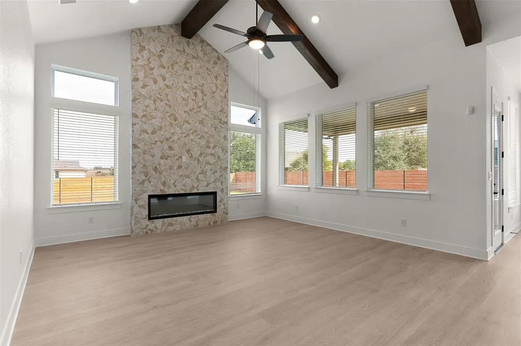 2105 Tobiano Trace Georgetown TX 78633