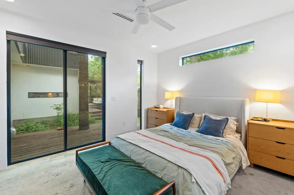 900 Karen Avenue Austin TX 78757