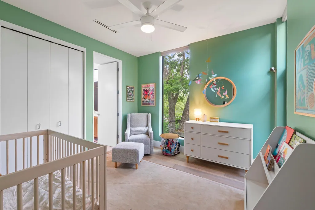 900 Karen Avenue Austin TX 78757