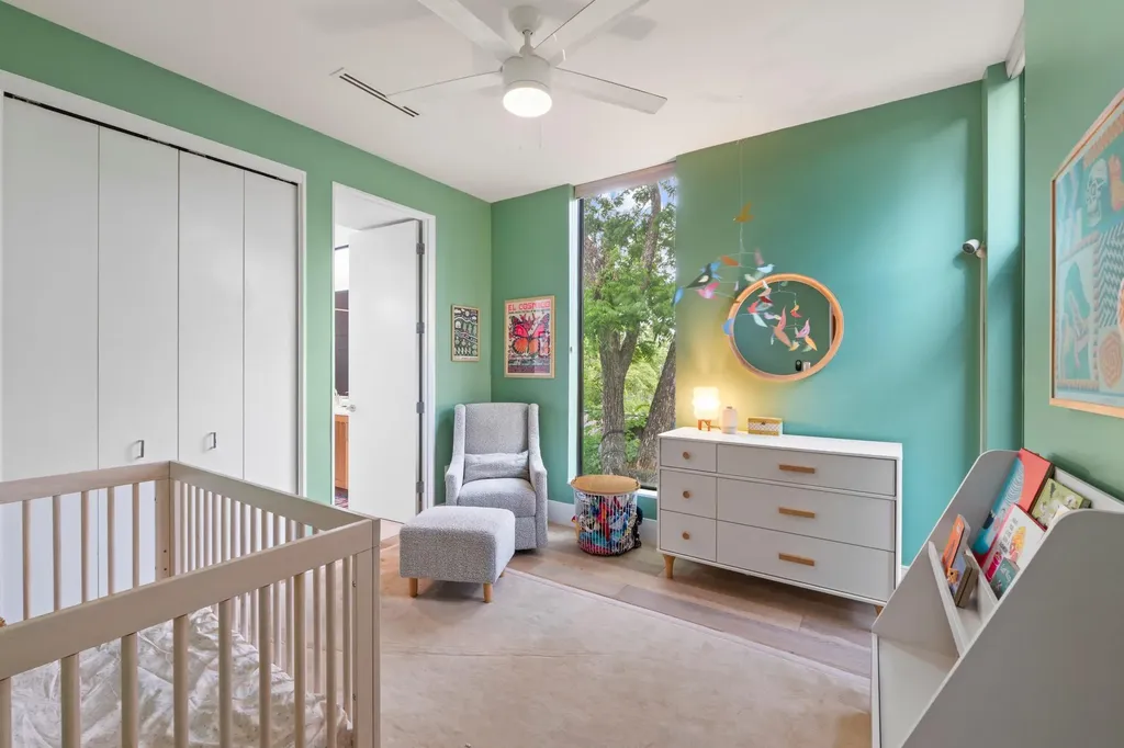 900 Karen Avenue Austin TX 78757