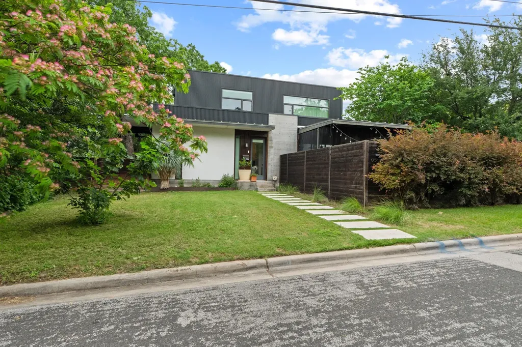 900 Karen Avenue Austin TX 78757