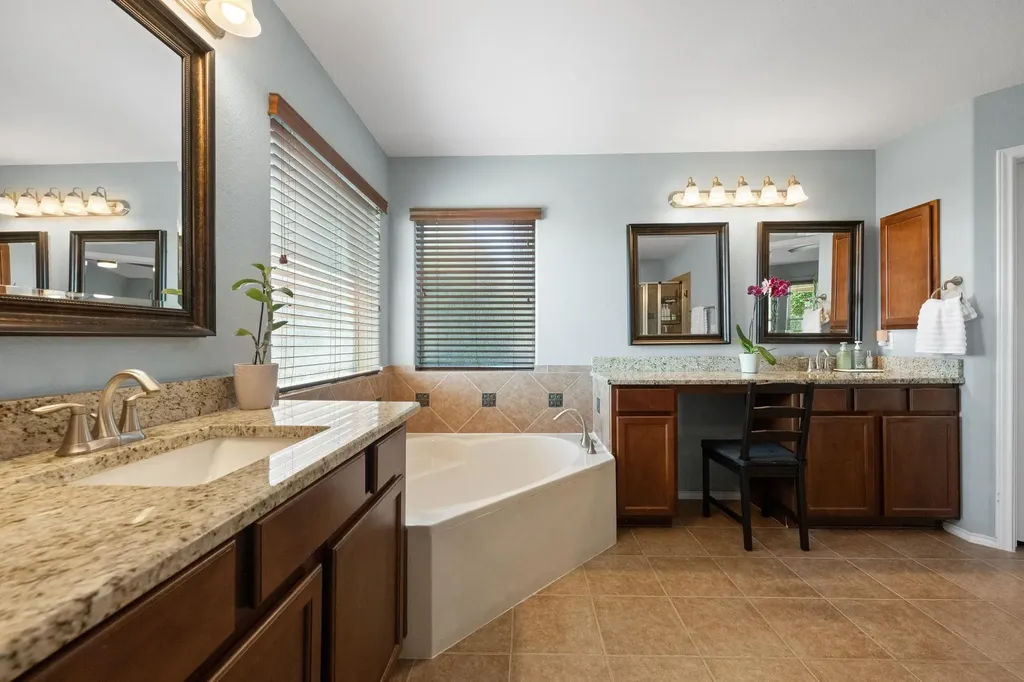 7309 Lookout Bluff Terrace Austin TX 78735