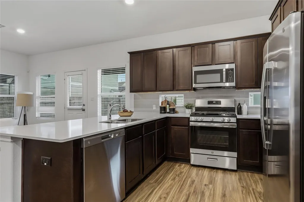 1337 Weatherford Lane Leander TX 78641