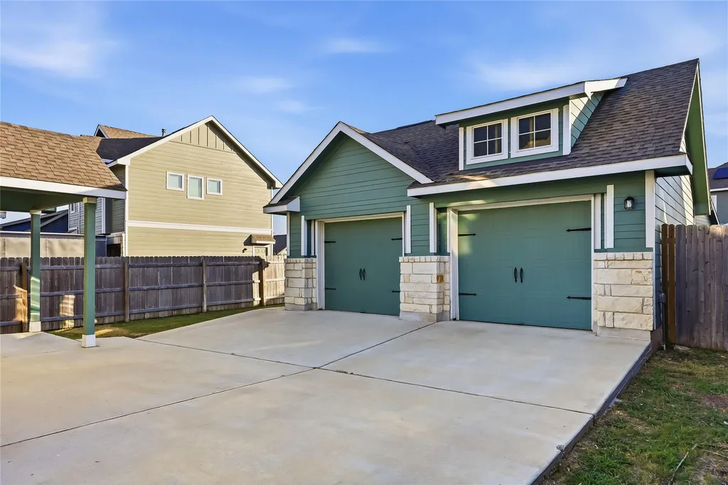 1337 Weatherford Lane Leander TX 78641