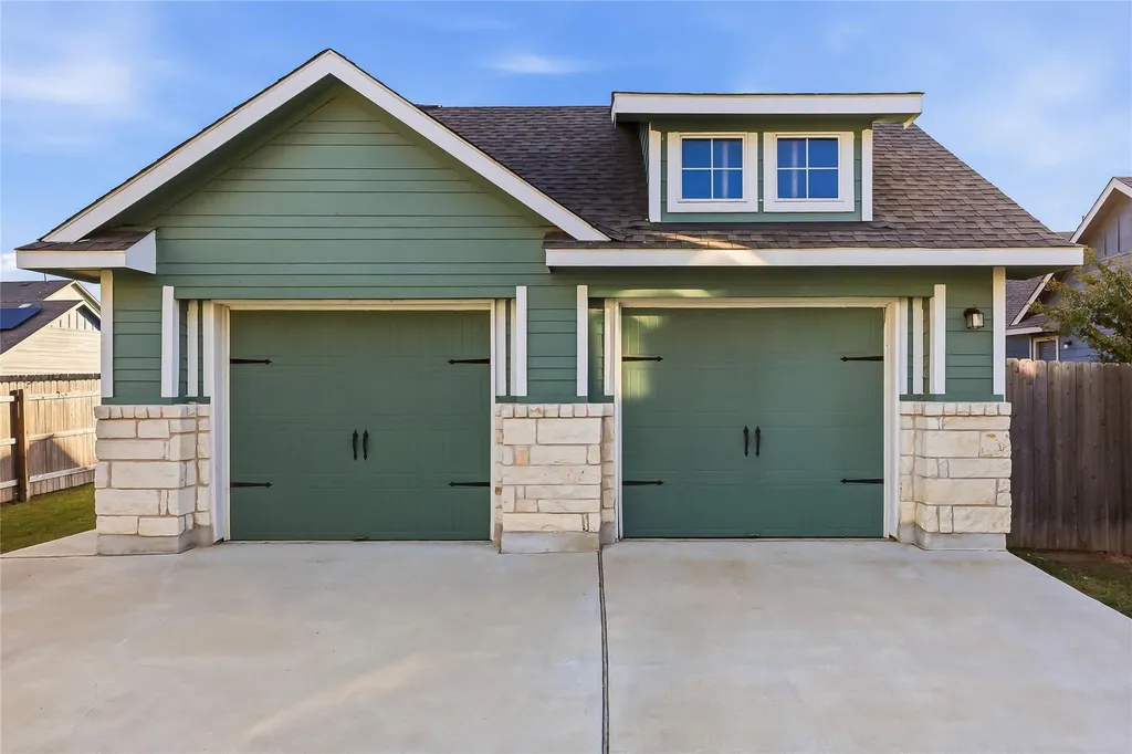 1337 Weatherford Lane Leander TX 78641