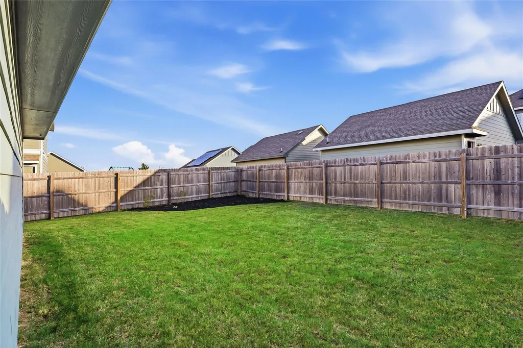 1337 Weatherford Lane Leander TX 78641