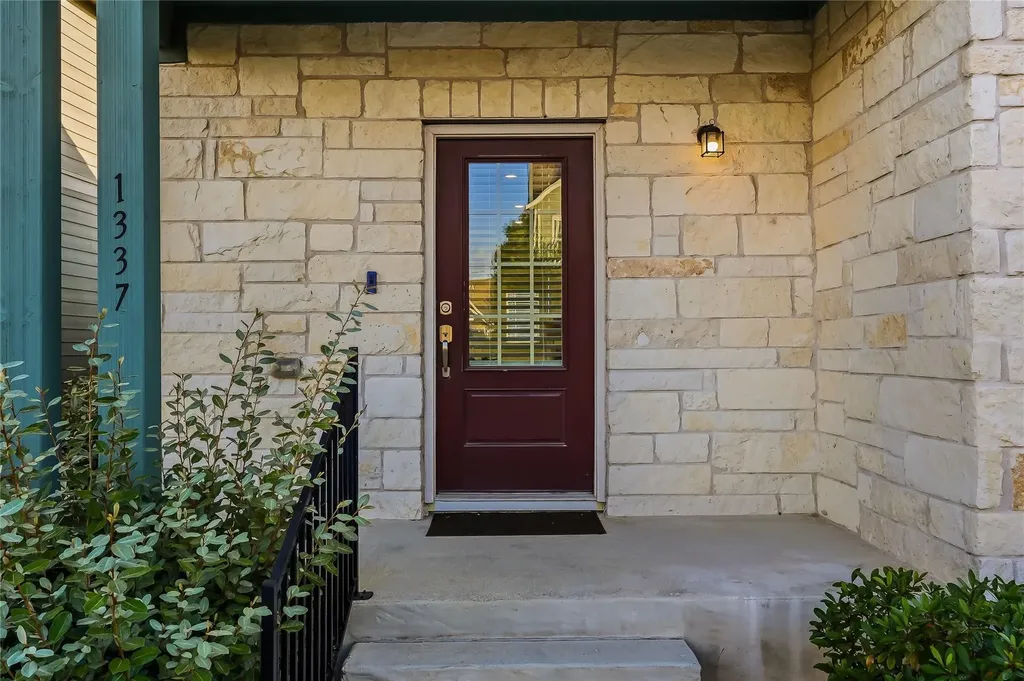 1337 Weatherford Lane Leander TX 78641