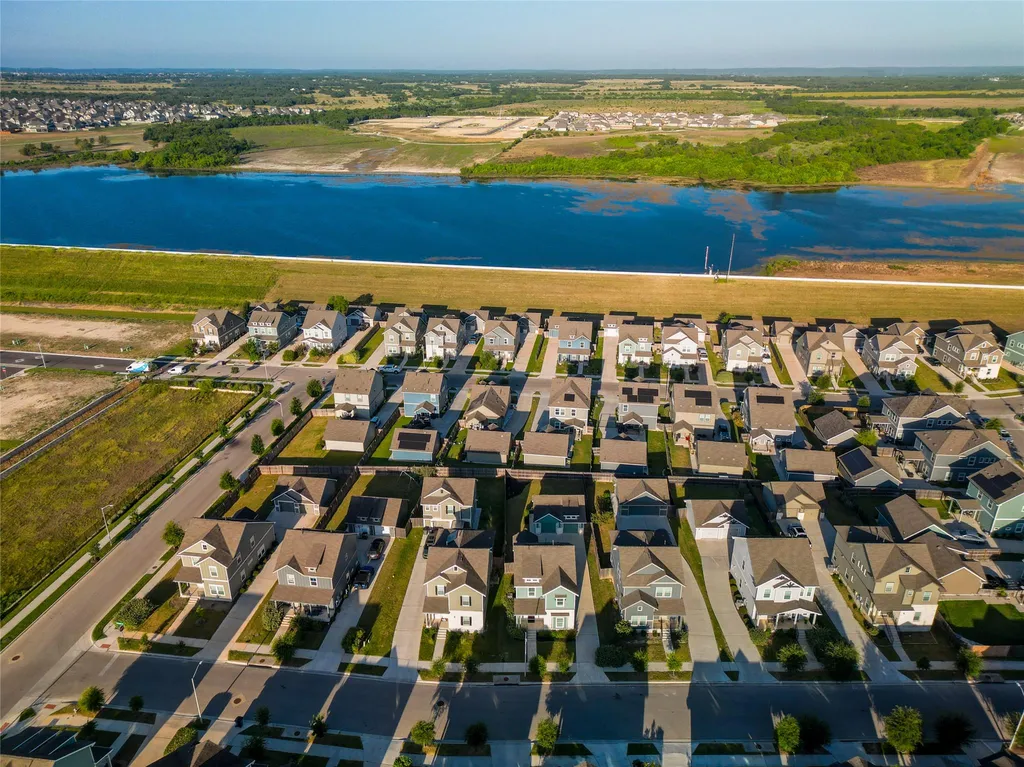 1337 Weatherford Lane Leander TX 78641