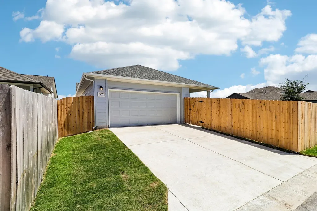 191 Glocken Lane Kyle TX 78640