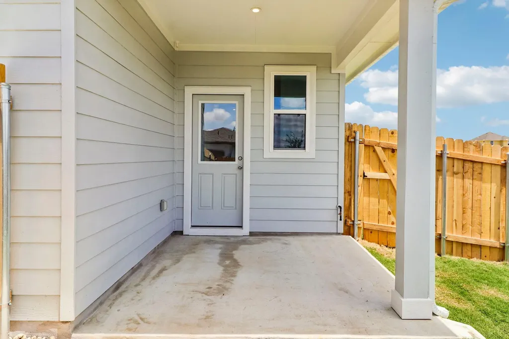 191 Glocken Lane Kyle TX 78640