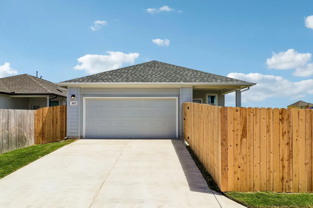 191 Glocken Lane Kyle TX 78640