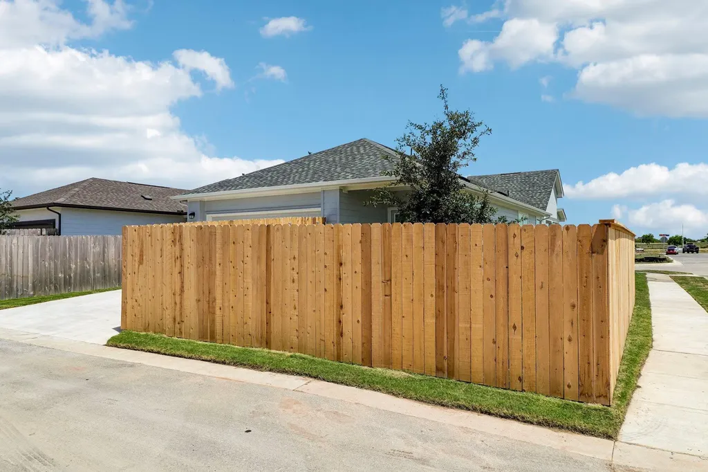 191 Glocken Lane Kyle TX 78640