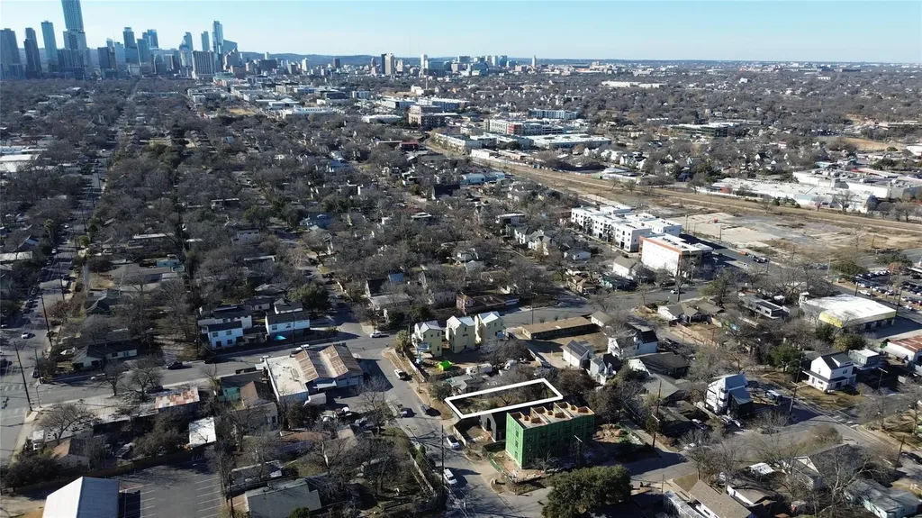 2806 E 3rd Street Austin TX 78702