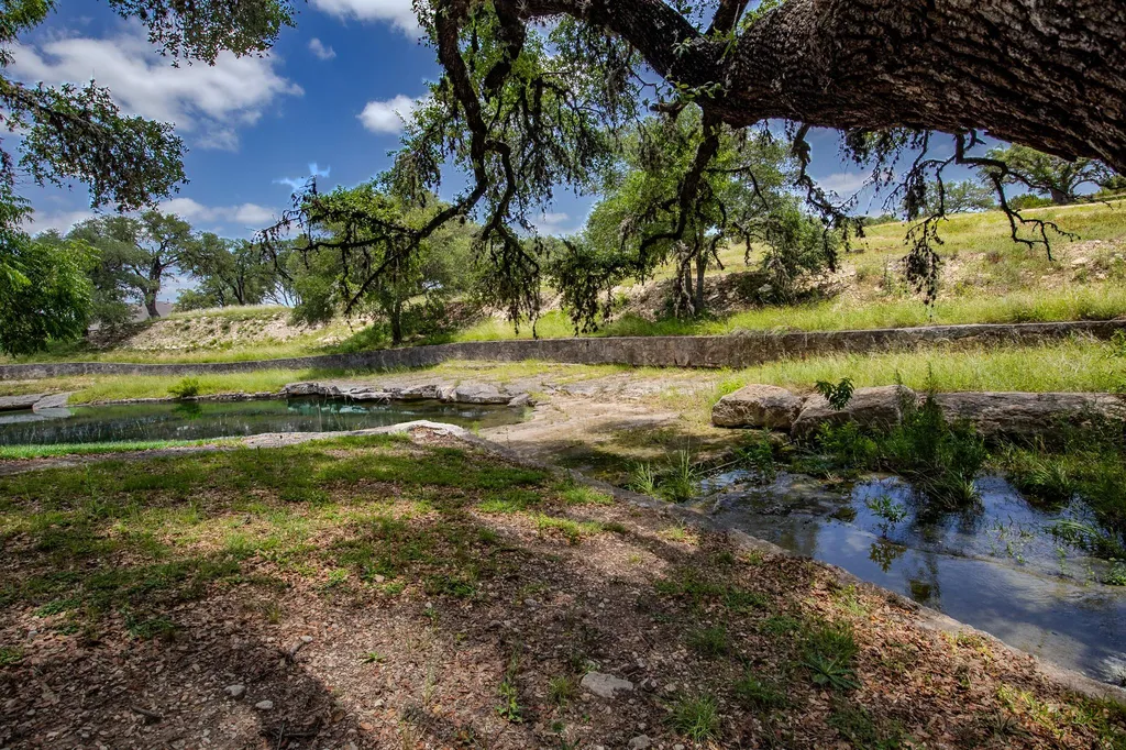 Lot 168 E Starview Cove Blanco TX 78606