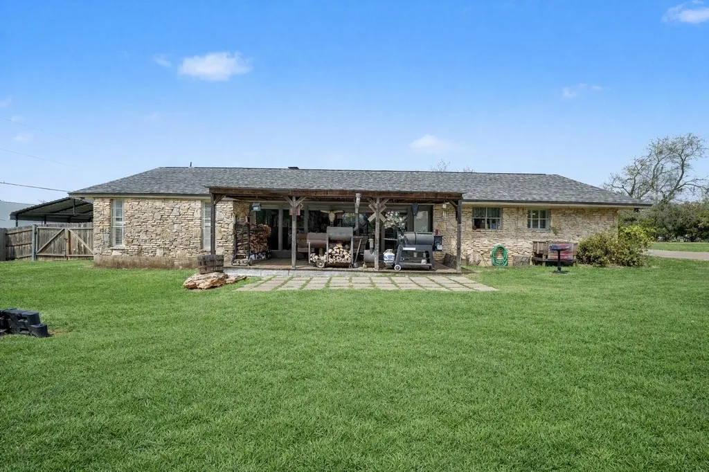 103 Oak Ridge Circle Georgetown TX 78628