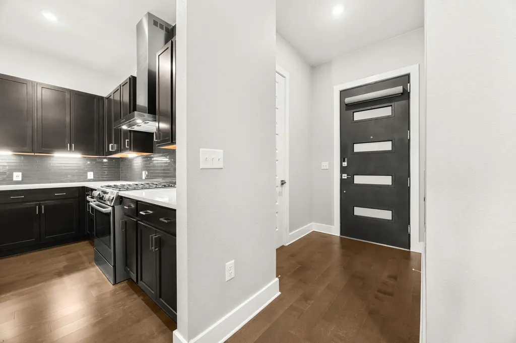 4325 Jackson Avenue Austin TX 78731