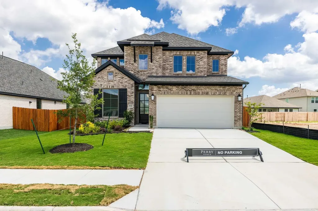 728 Lariat Loop Liberty Hill TX 78642