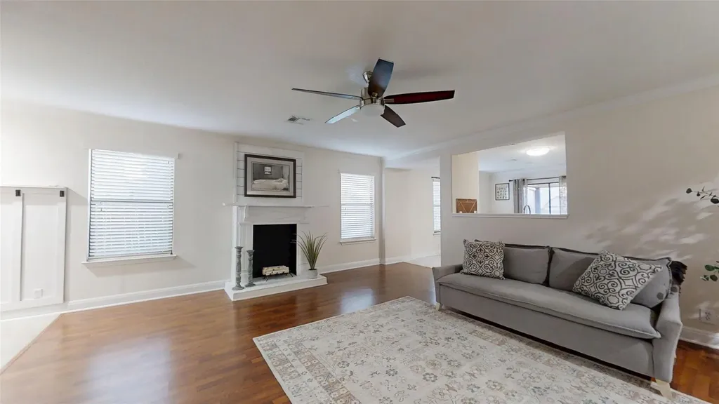 130 Plum Path Kyle TX 78640