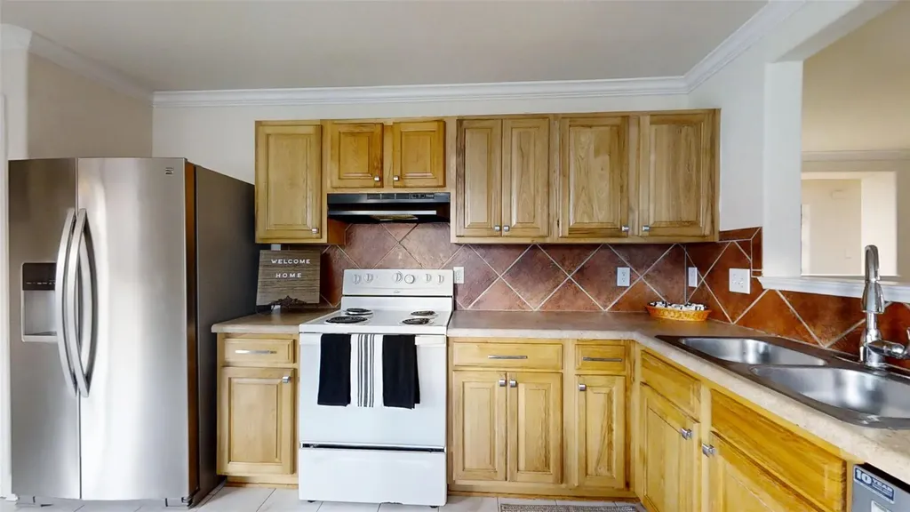 130 Plum Path Kyle TX 78640