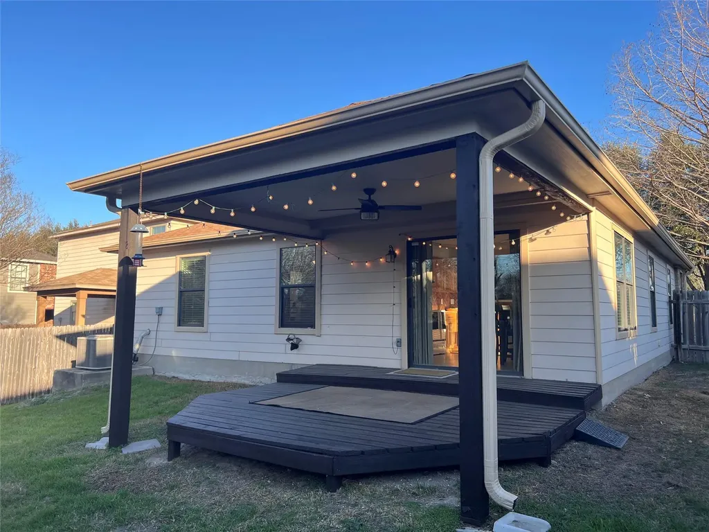 130 Plum Path Kyle TX 78640