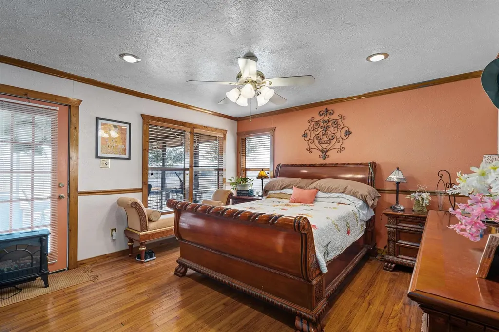 5300A County Road 424 Taylor TX 76574