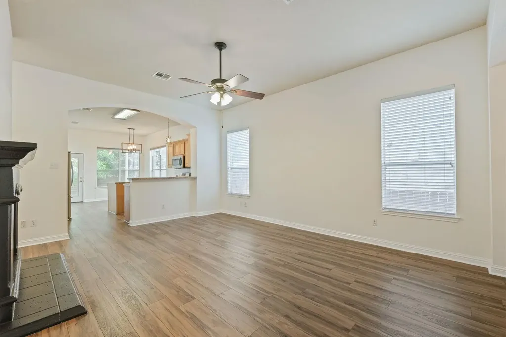 10013 Isle Royale Way Austin TX 78747
